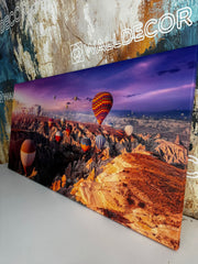 Tablou canvas peisaj Cappadocia Turcia canion plin de baloane cu aer cald la apusul soarelui