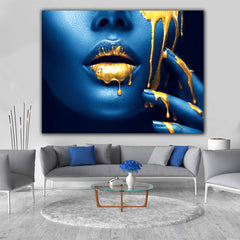 Tablou canvas senzual gold blue digger albastru si auriu cu negru chip femeie buze suave design modern living birou fabricat in romania