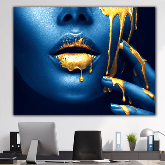 Tablou canvas senzual gold blue digger albastru si auriu cu negru chip femeie buze suave design modern living birou fabricat in romania
