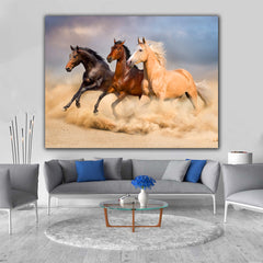 Tablou cu cai salbatici in natura pentru dormitor living culori vii design interior modern panza canvas si rama de lemn fabricat in romania