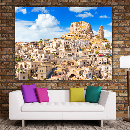 Tablou canvas peisaj orasul Cappadocia Turcia cu case de piatra pe munte