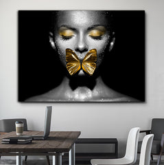 Tablou canvas portret femeie cu fluture de aur si negru black and gold design fineart camera de vis sau living modern fabricat in Romania